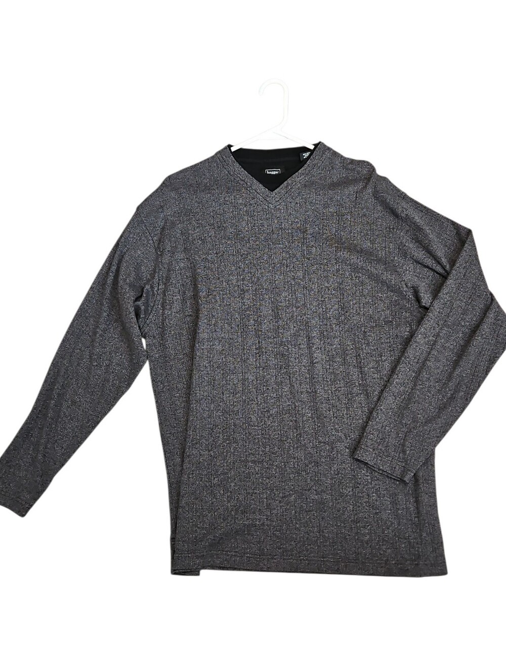Elegant Charcoal V-Neck Sweater for Men Gray Black Size Xlarge